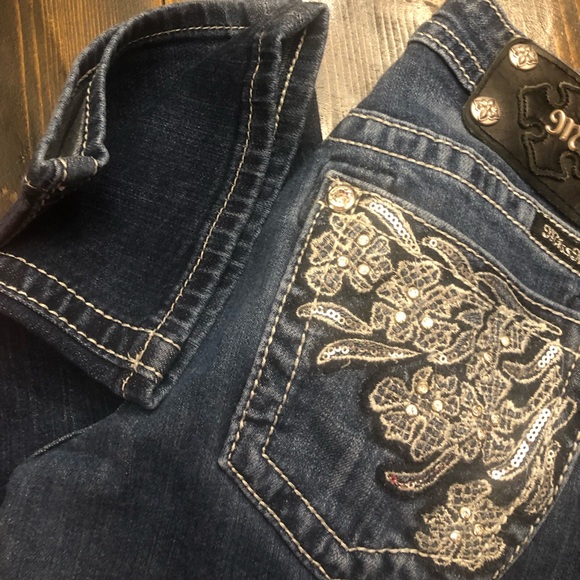 NWOT Miss Me CAPRI JP5668P Stretch Denim Dark Wash(DK 176) Embellished Pockets - Picture 10 of 10